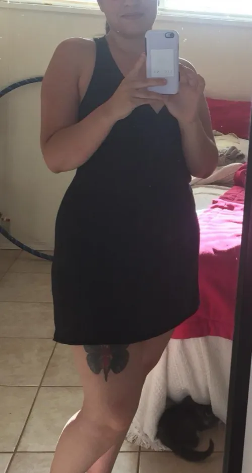 Submissive wife here looking for ONLINE fun with a dom master.. dm me f4m