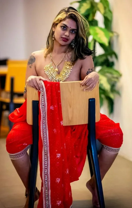 Who is this? Anyone ?any collection?