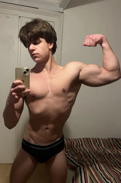 [20]How do I look in those undies?