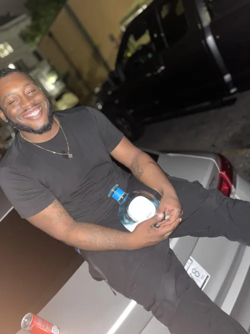 Anyone wanna hang out tonight m4f