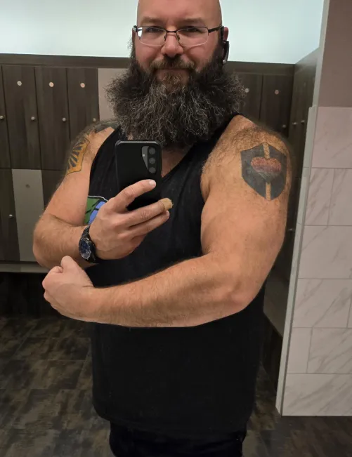 Daddy Dom looking for connections with sub fag boys