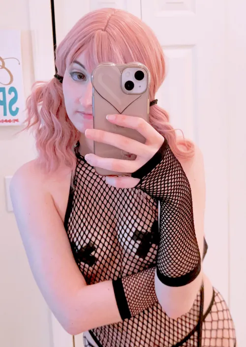 Fishnets and titty tape a match made in heaven!  (Akarias.art.studio)