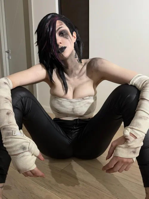 Goth Vi from Arcane cosplay by Alina Becker