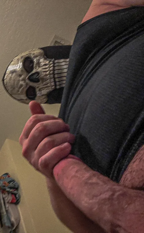 Hold that pretty mouth open