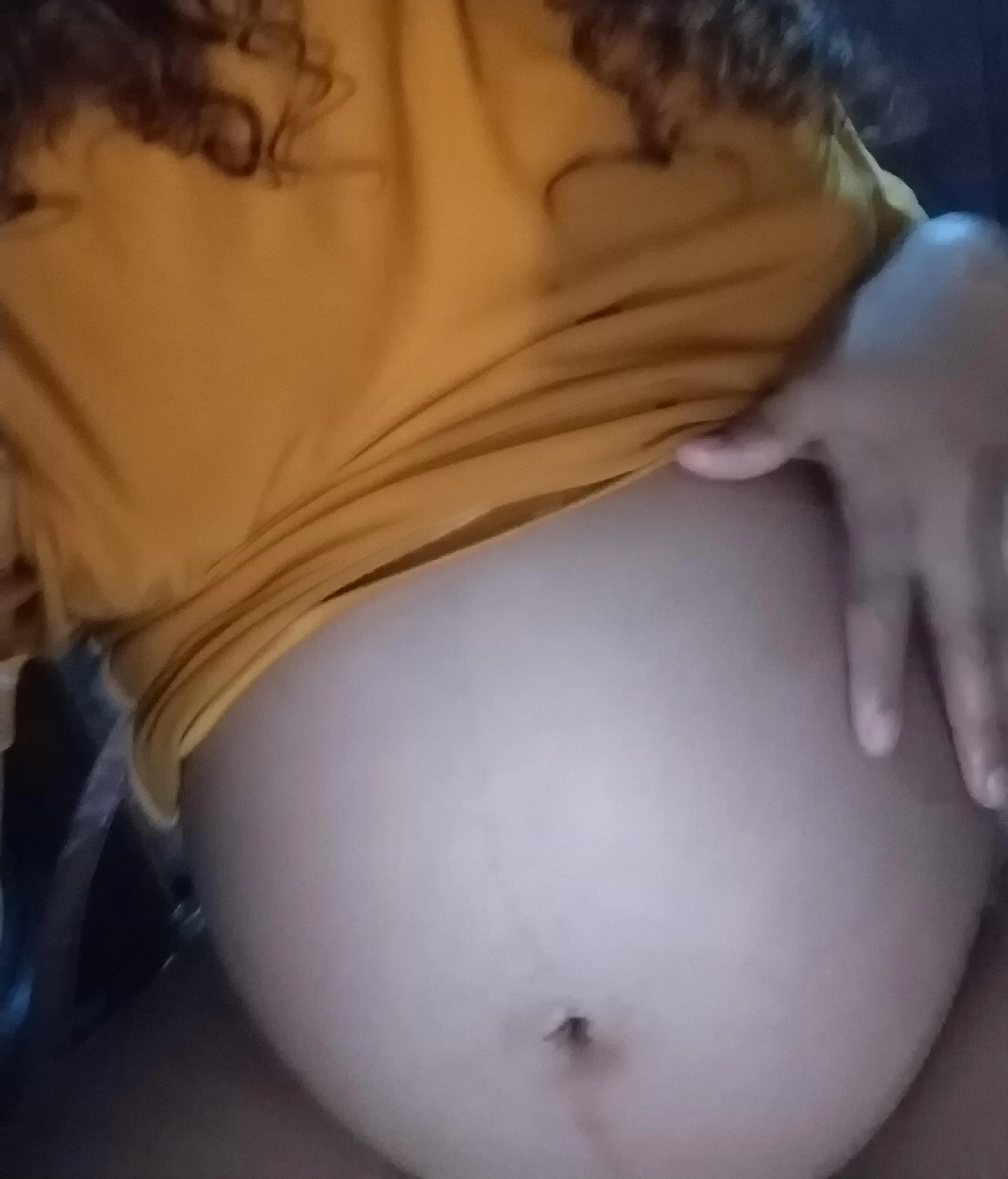 How many weeks pregnant do you think I am?