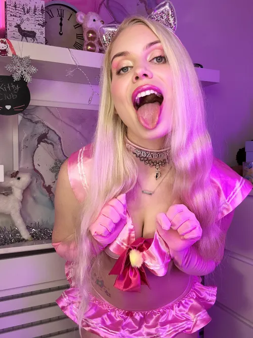 I’m ready for my facial Sir!