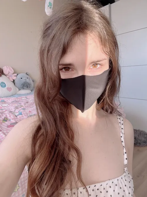 Just a petite Egirl that is worthy of  your attention