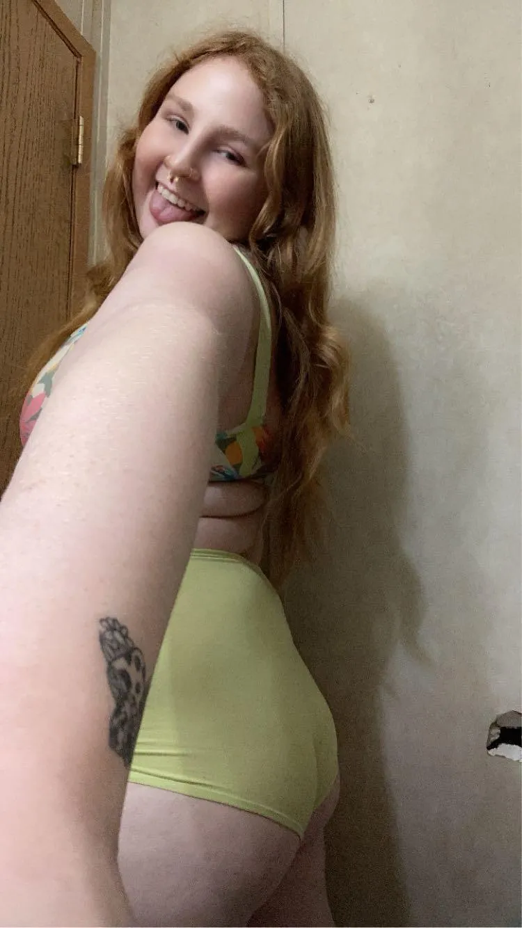 Milfs and milkshakes ov here