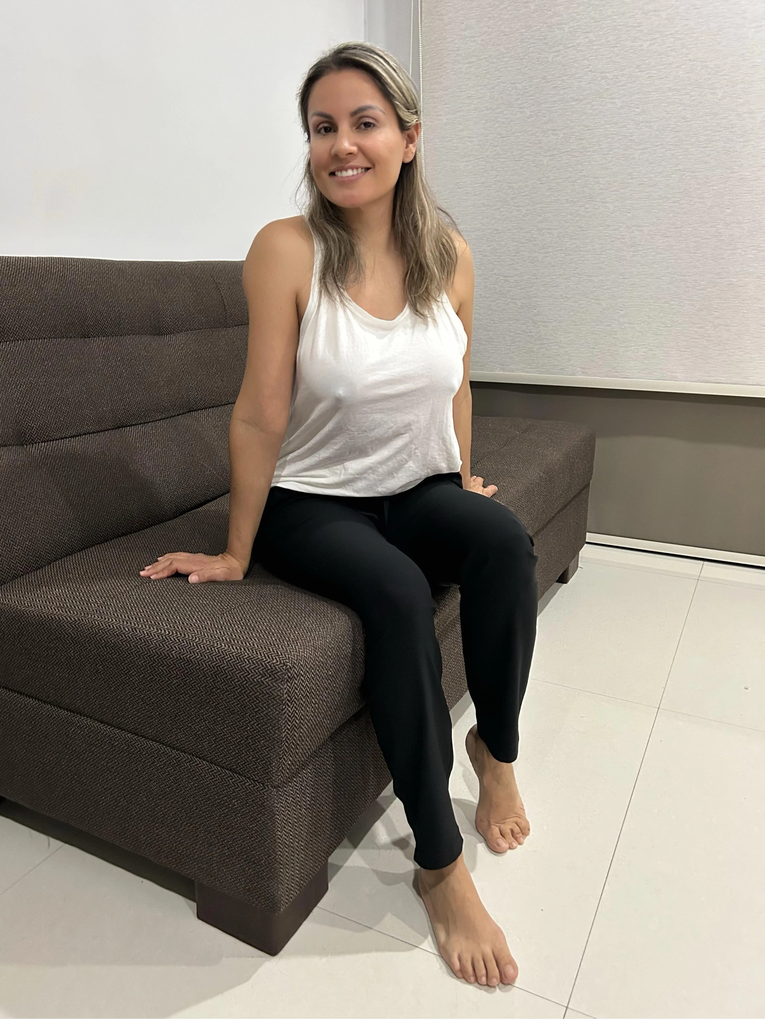 My outfit for a comfort evening with friends, let’s have a glass of wine