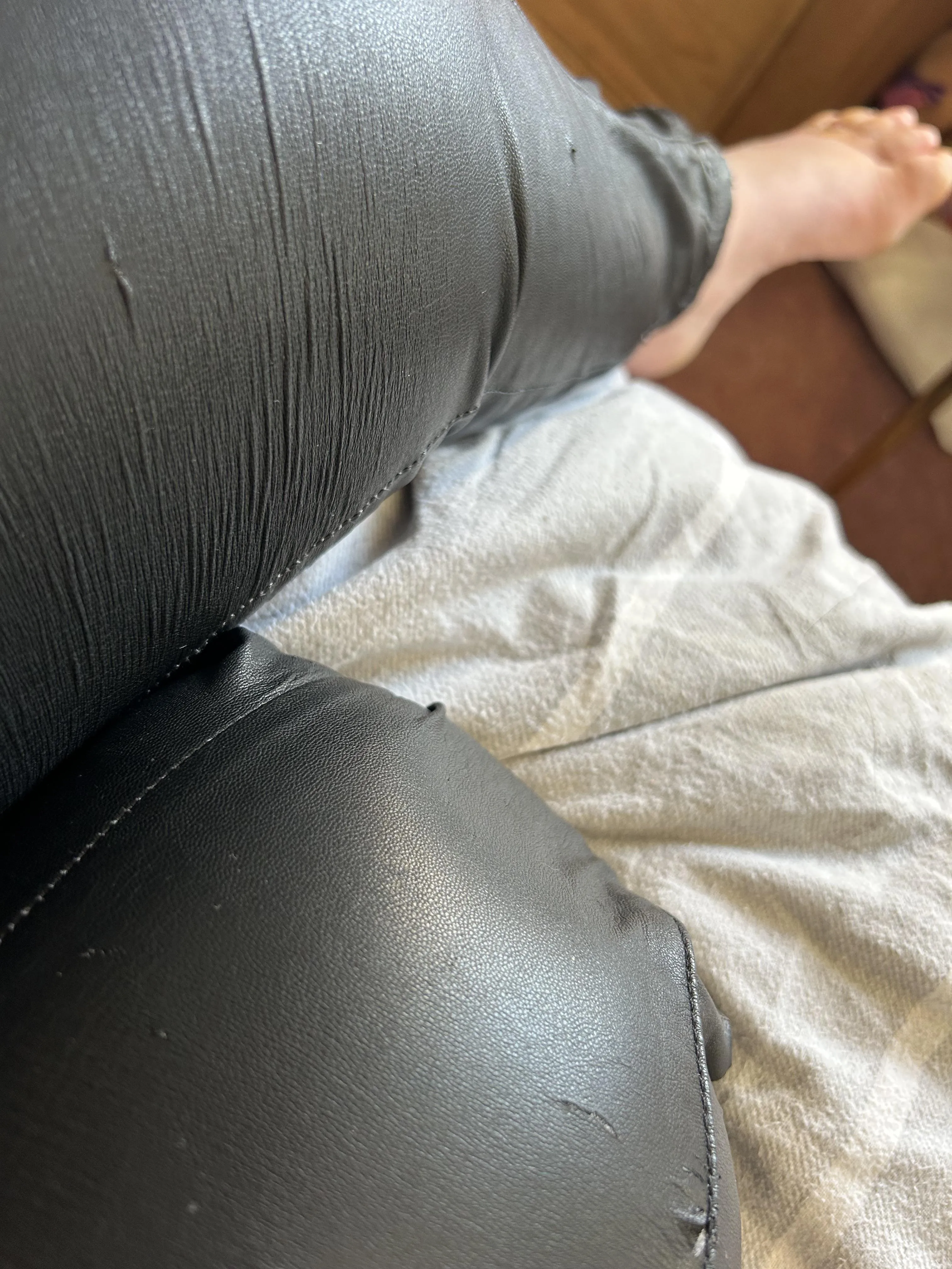 RAKA (F40) Have a great Friday.