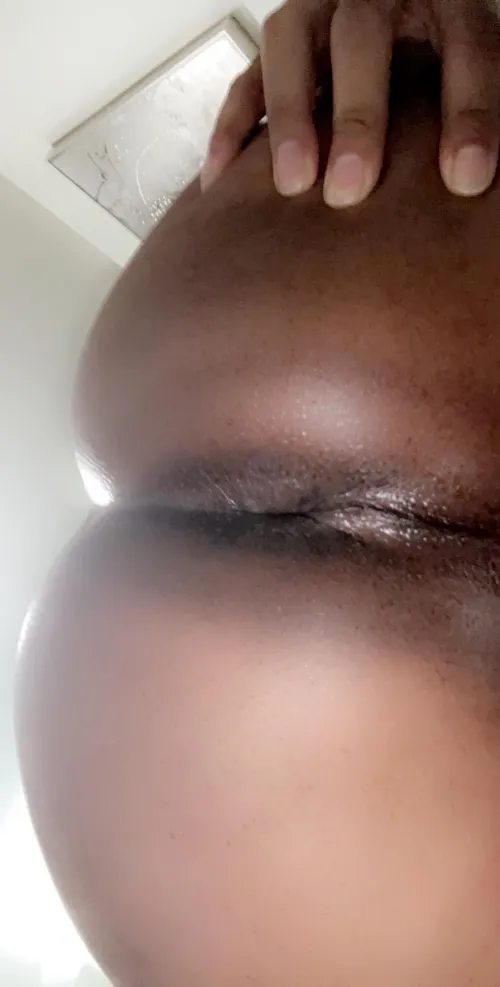 Should I hold it open while u slide it in?