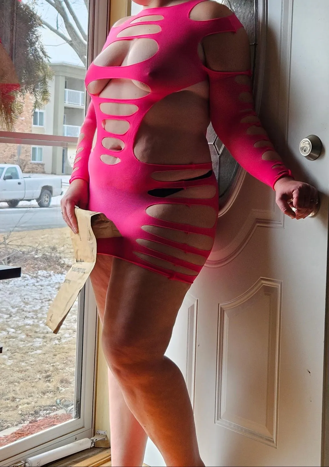 Thanked the Amazon driver as he left.