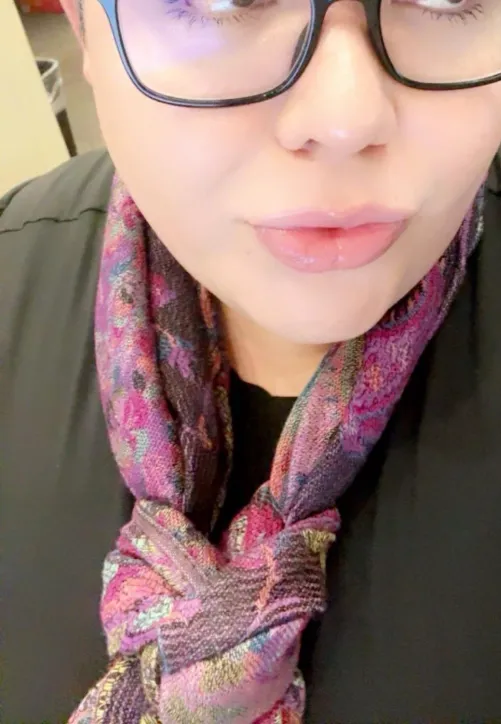 WHO WANTS TO KISS ME. COLORADO SPRINGS