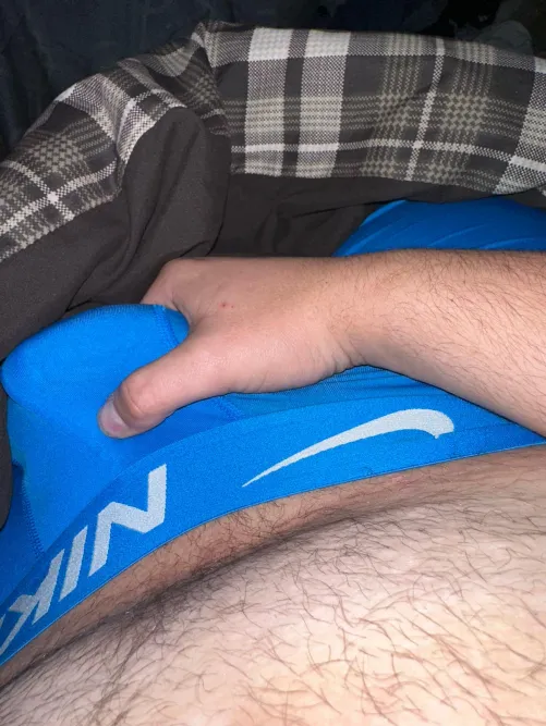 [20] Morning Wood