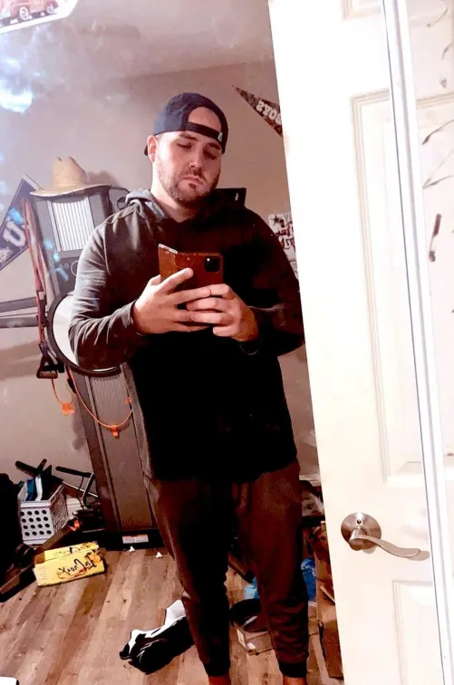 30 east Dallas [M4F] new in town and looking for a female friend!