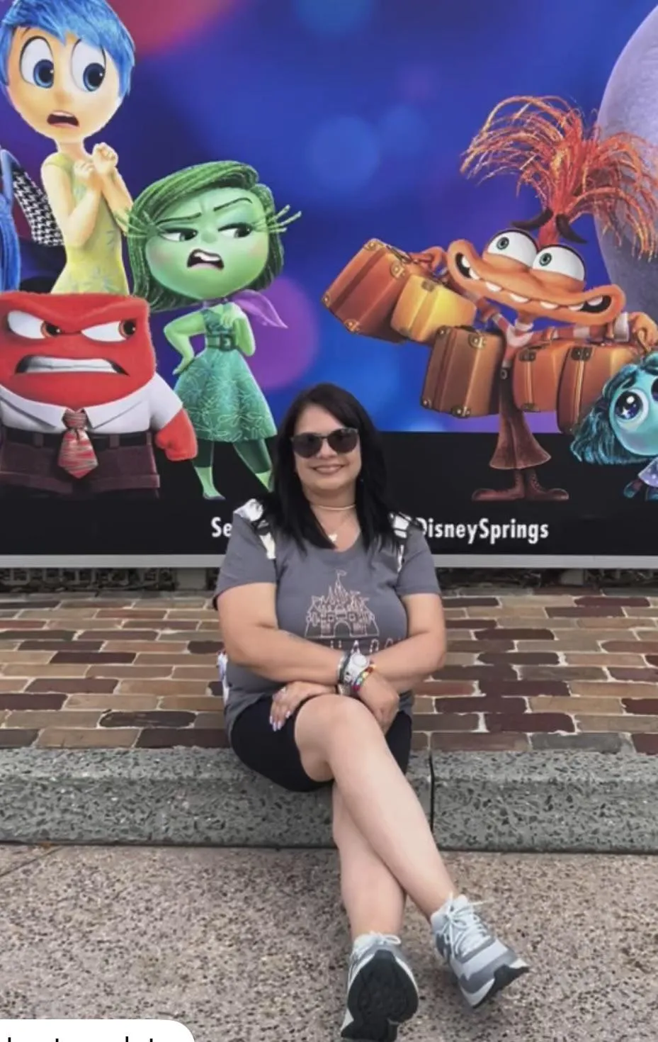 Any BBC want to accompany me at Disneyland. Keyholder