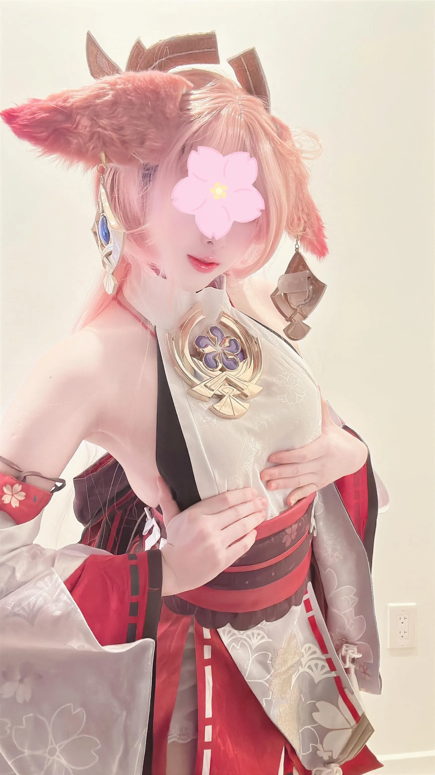 Can I be your personal submissive cosplayer