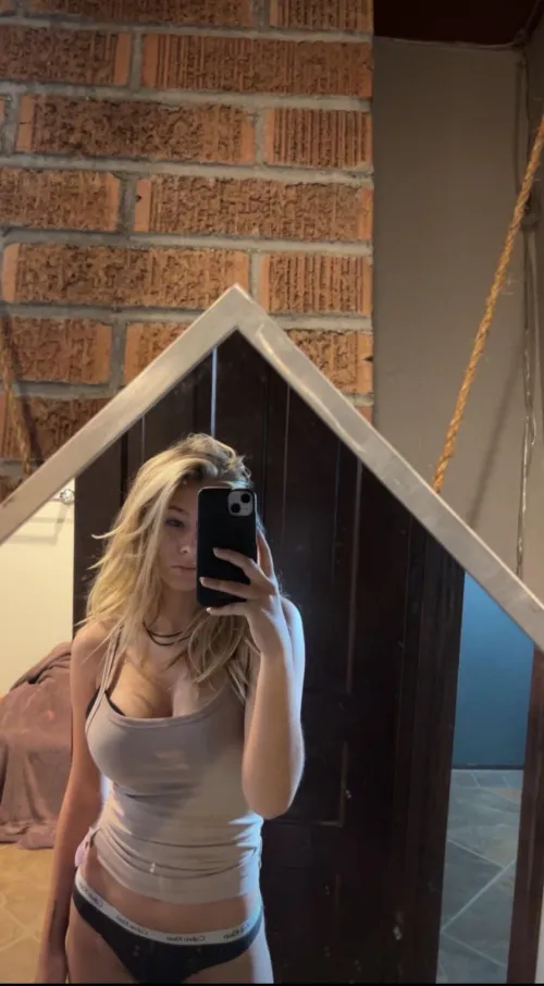 Come talk to a real bad bitch on my OF… check comments