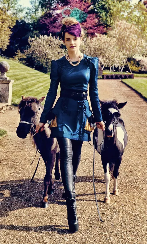 Emma keeping her ponies (& her simps) on a leash