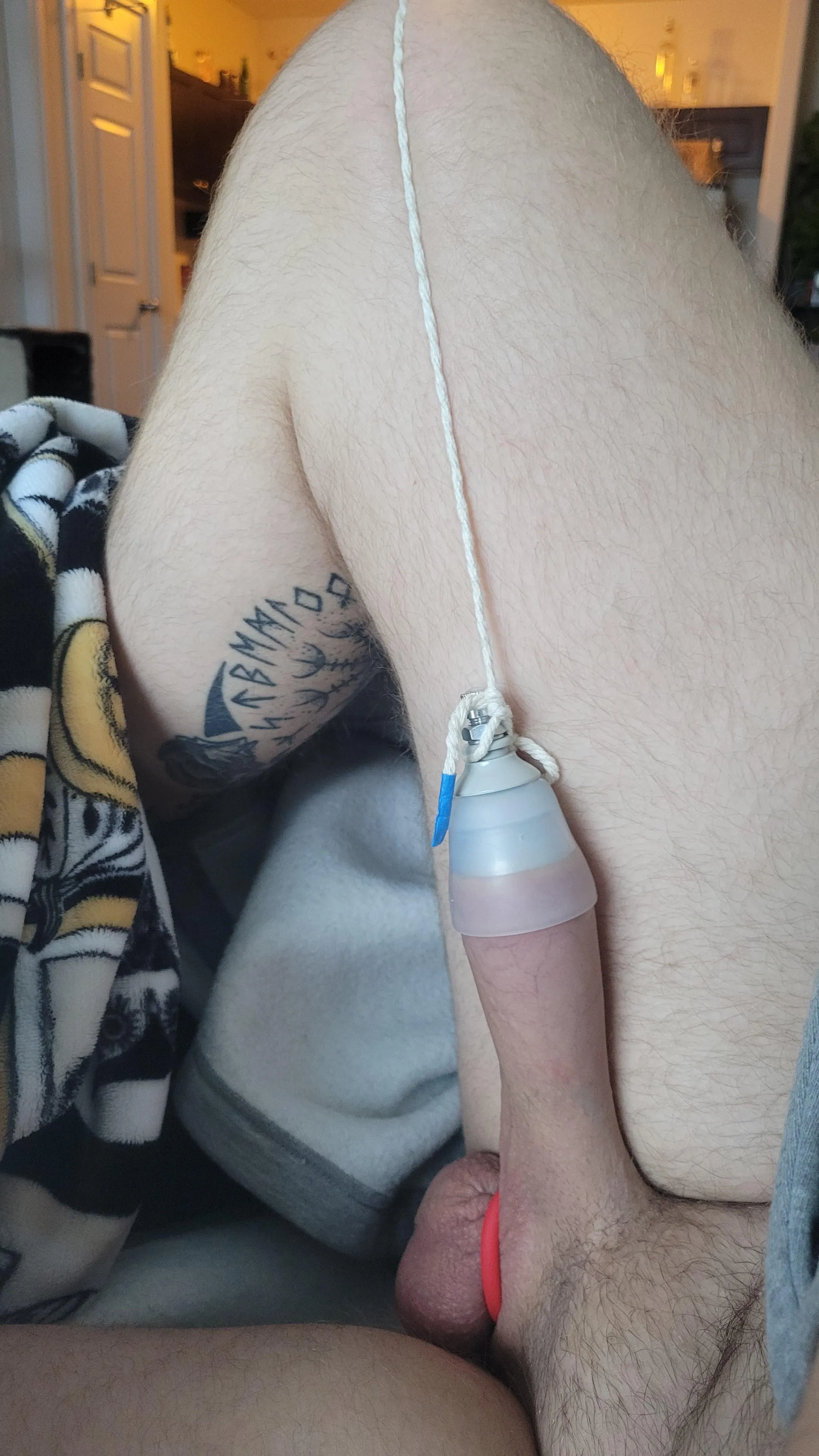 Following my previous post here - using the same idea while sitting on the couch.