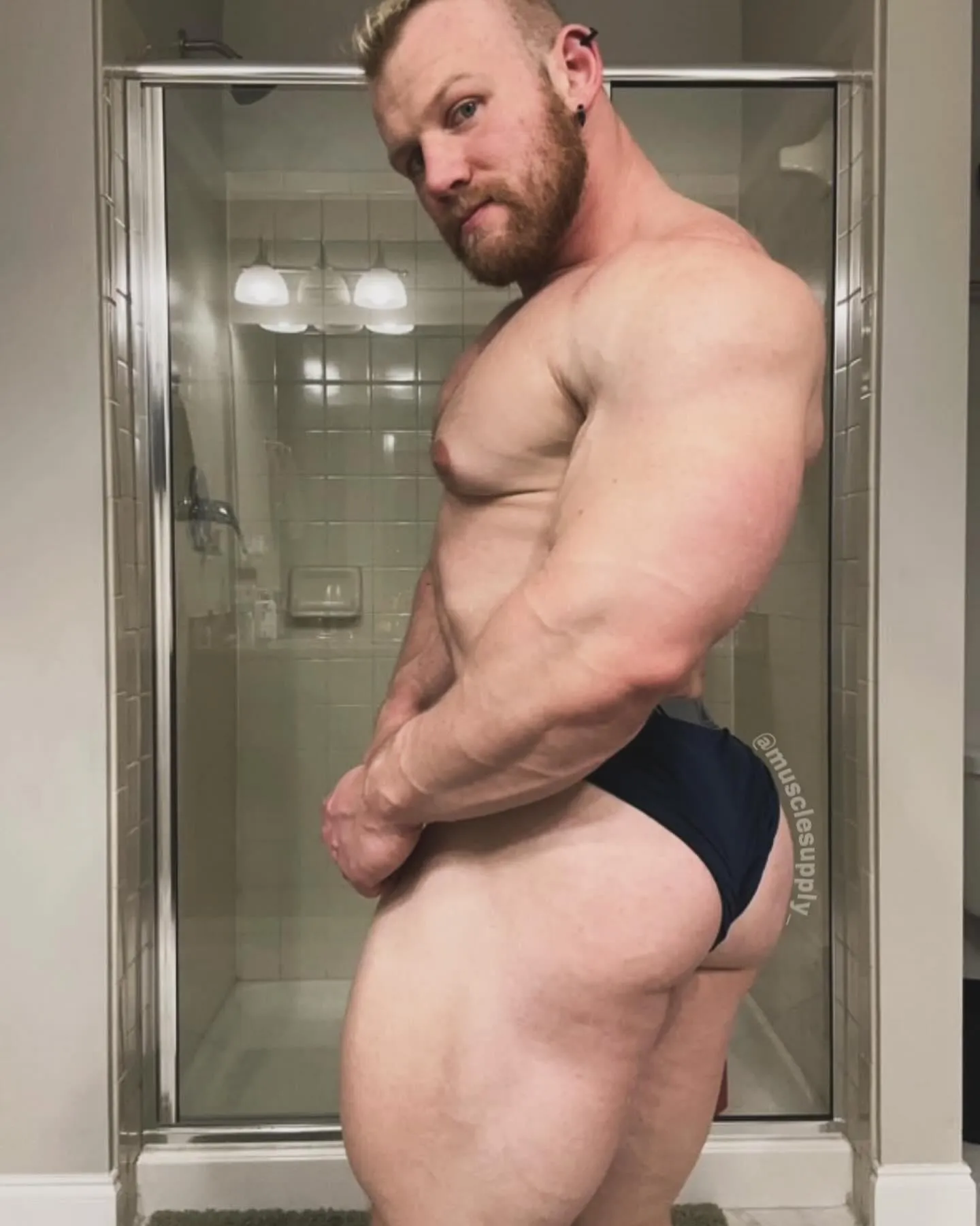 Gay Bodybuilder Caleb Carr
