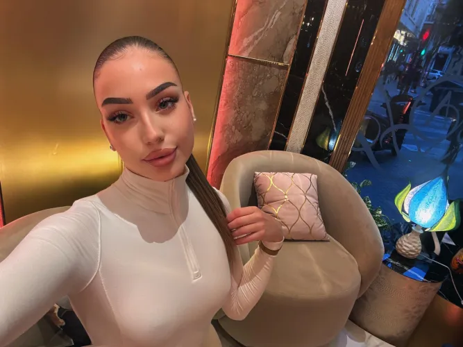 Got told I look like real life barbie like a million times