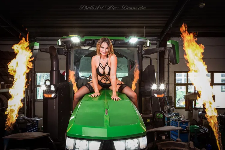 Hot girl with John Deere R7 Power