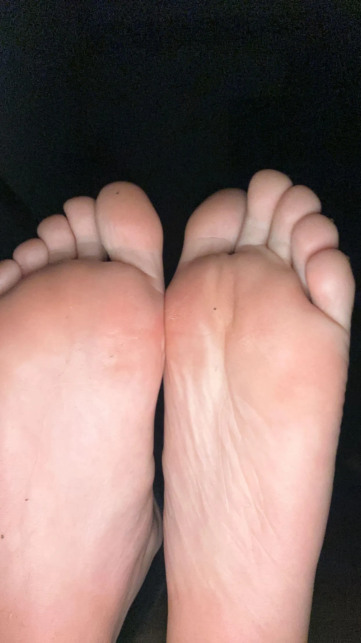 Lick and suck my hot soft sexy soles