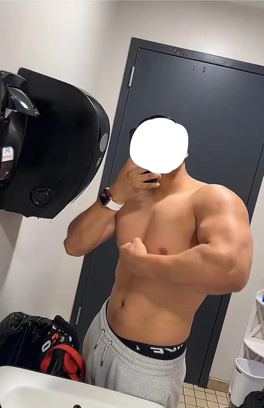 Looking for workout comando Bros maybe more hmu