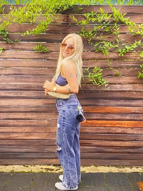 (Melbourne) i bet you miss me