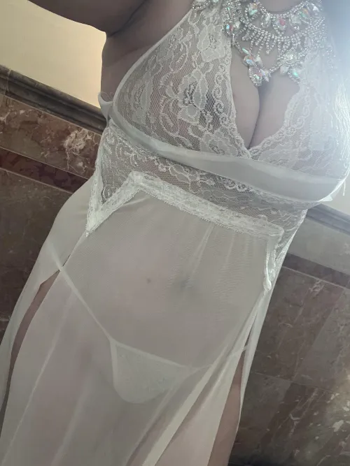 Shabbos Queen says shalom!