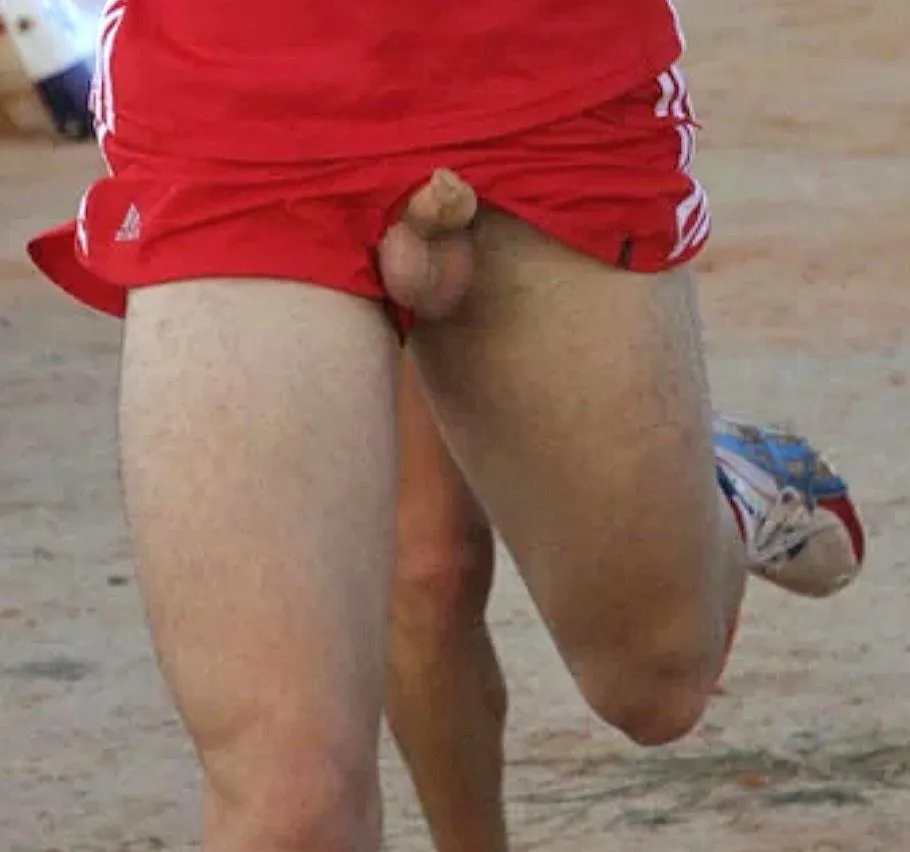 This photo was already on Reddit a long time ago, but it couldn't be missing from this group. This boy has a nice uncut cock. I don't know what country it was made in. Does anyone know anything about her?