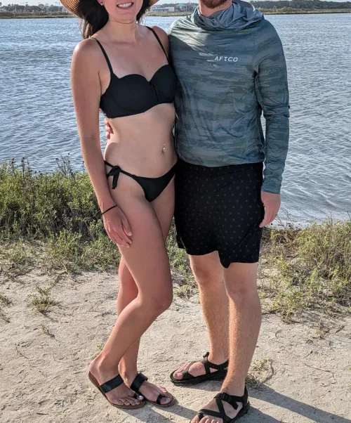 [25f, 27m] [f4f] [mf4mf] [mf4f] Looking to have some fun for my (F) birthday in the beginning of March! Please read bio before messaging!