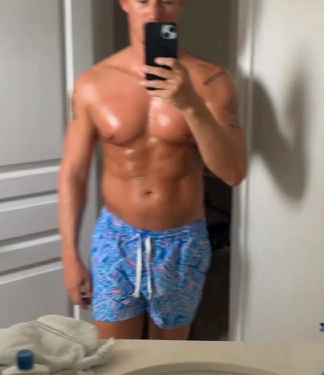 37M [m4f] m4mf down town OKC hotel suite for the week