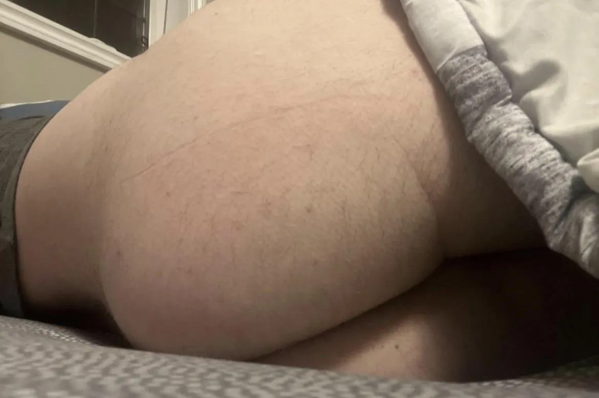 Any fwb that can host?