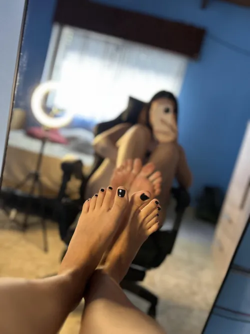 Do you want to know the scent I use for my feet?