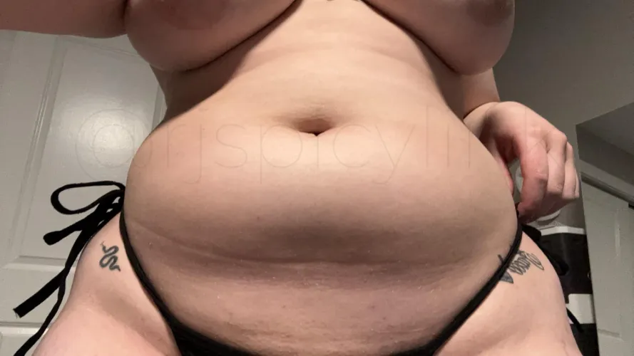 Hips are looking like a snack