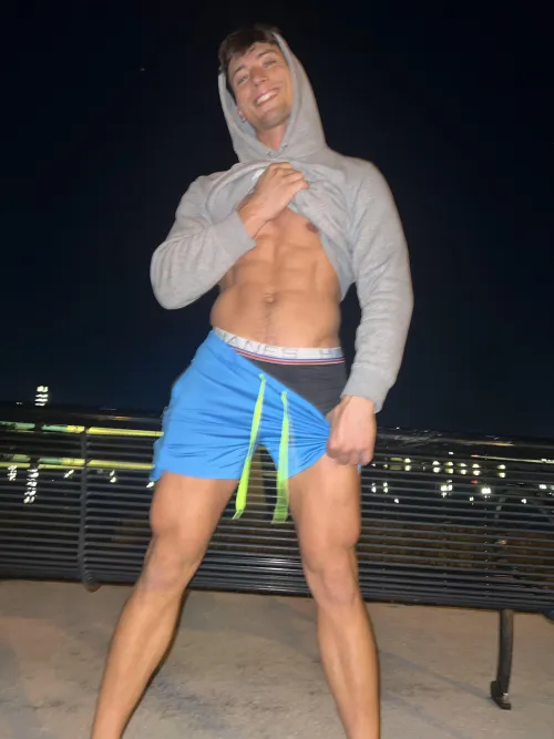 Little nighttime stroll [26]