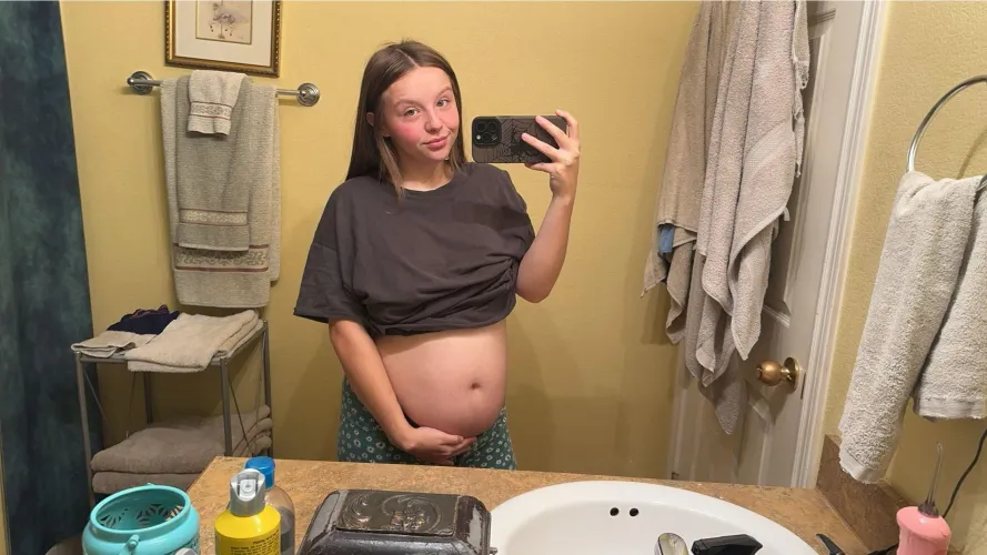 loving my preggo body