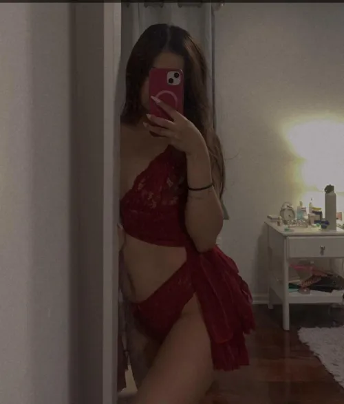 M24F23 looking for other couples or a well looking M