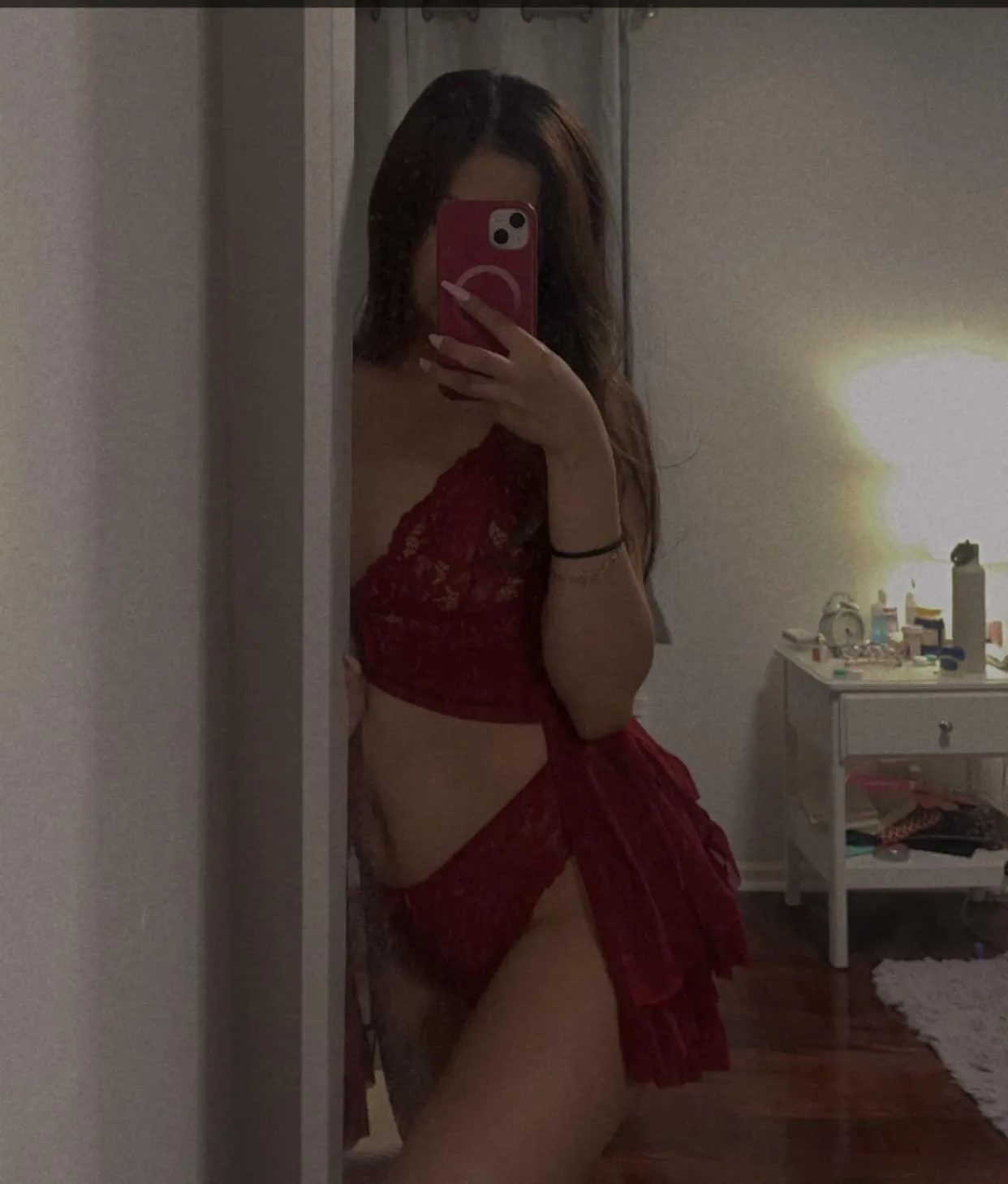 M24F23 looking for other couples or a well looking M