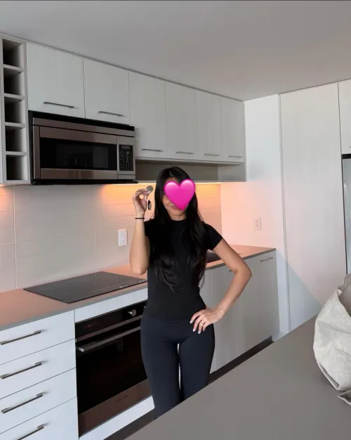 24 F new to Dallas got here 6 days ago wanting to meet new people maybe get slutted out a bit