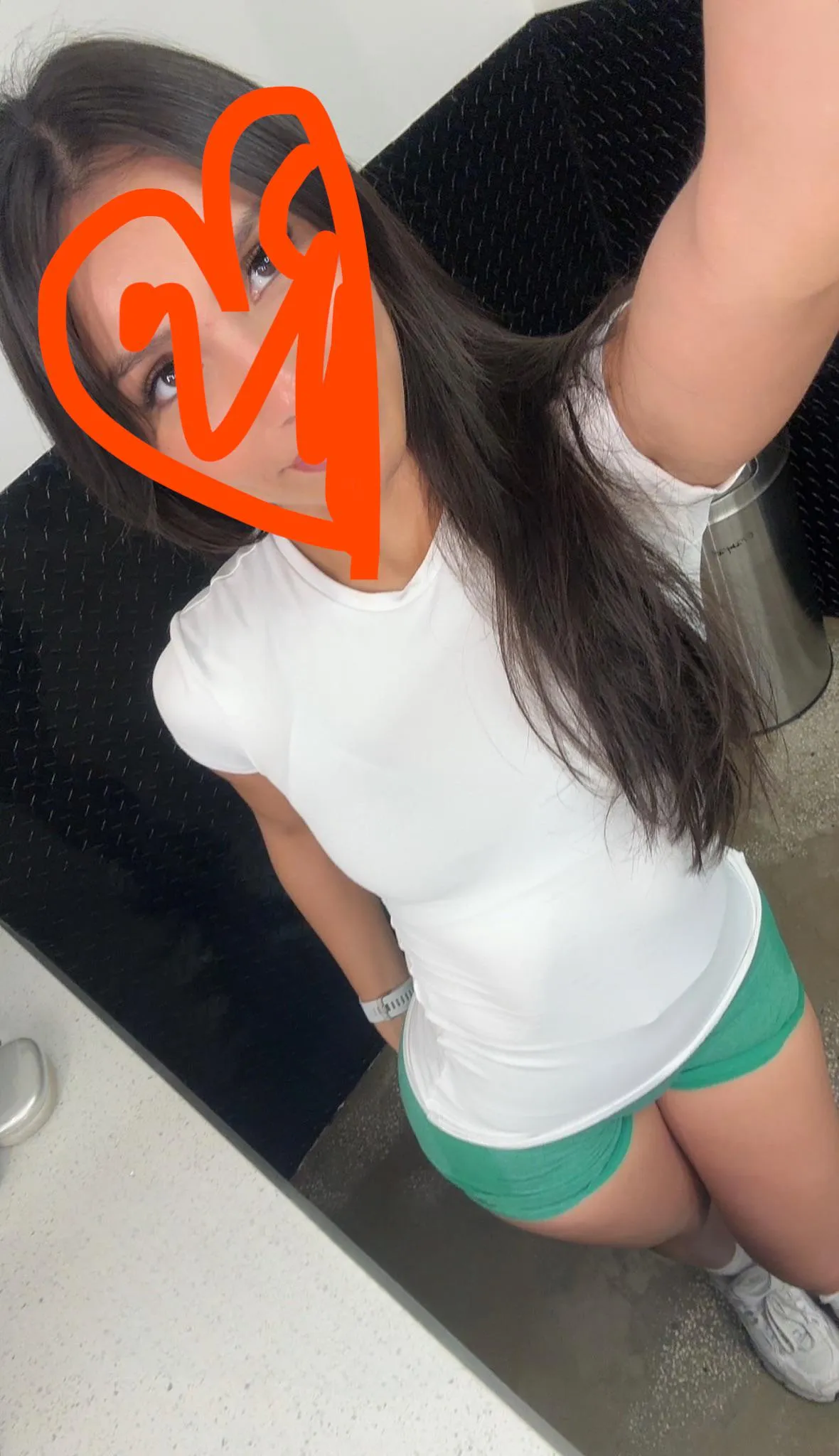 24 [F4M] looking for someone that will have me begging for more