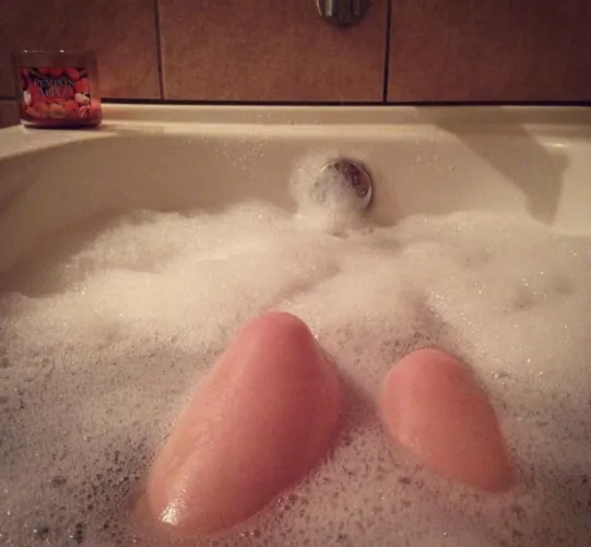 29F will be visiting March 7-10. Looking for someone fun to hang out with! Pls have pics.