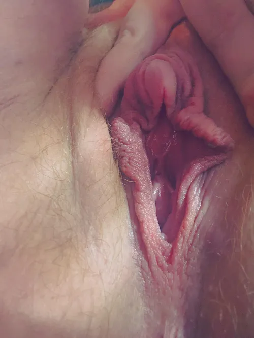 [29TM] Been edging all day while working. Would you come over & work me? Dm with asks ;)