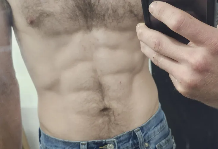 32 year old male looking for another male in roseburg.