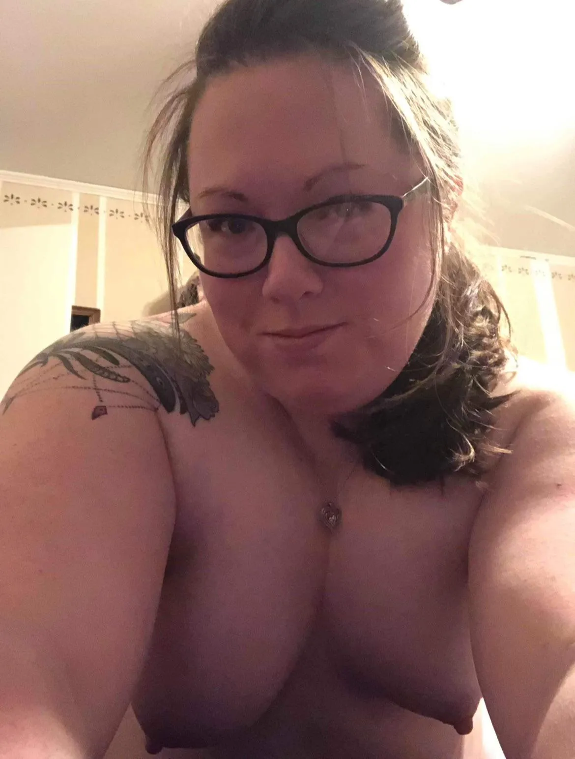 (40)[F] pulling out is not an option, make me your little Twinkie.