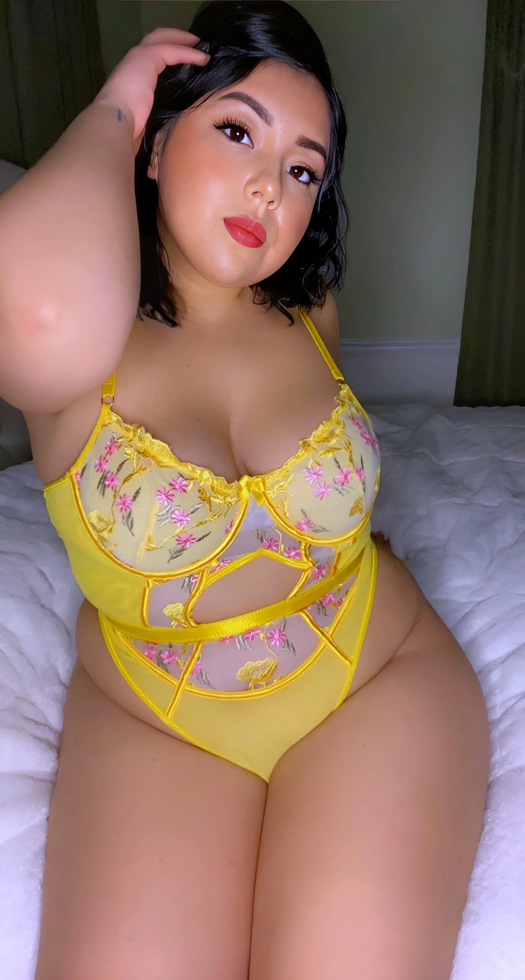 All I want is to be a naughty slut tonight with a man stuffing my pussy up with a hard cock