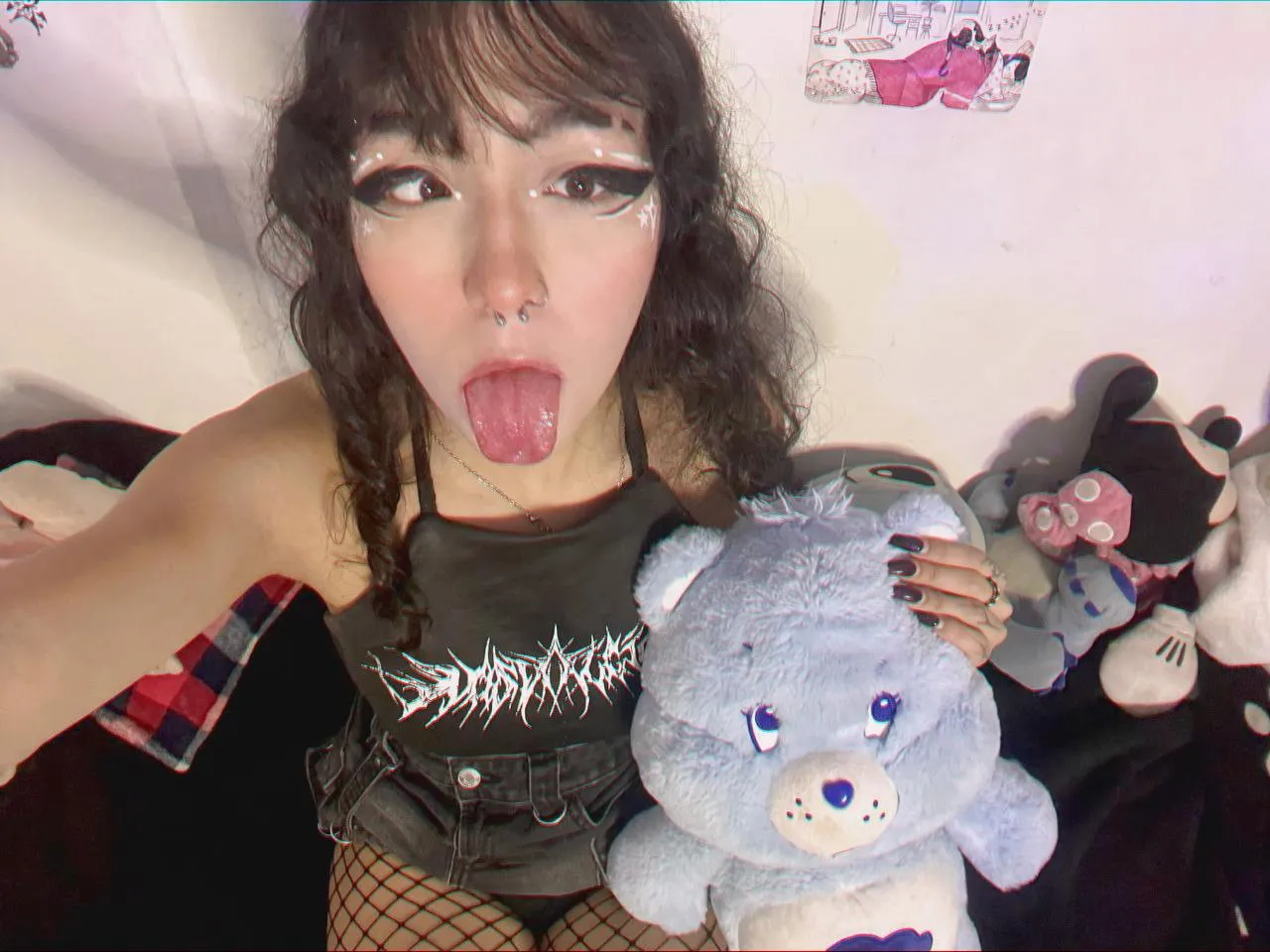 First time doing ahegao did i do it correct :)