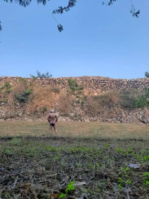 Let's climb the fort